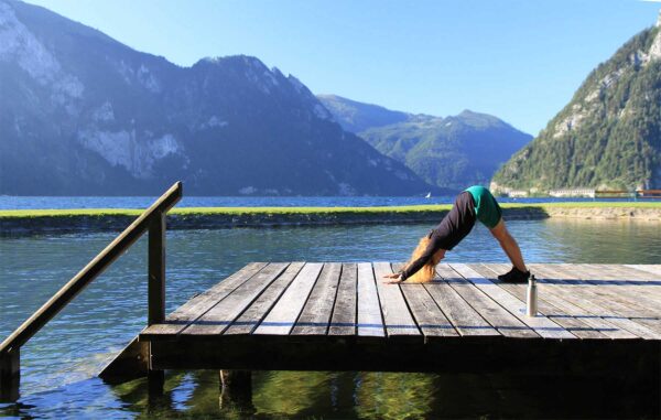 Yoga-Lektionen in Dinhard und Winterthur, Rhia Yoga, Geschmeidig älter werden mit Bewegungsübungen und Atemtechniken